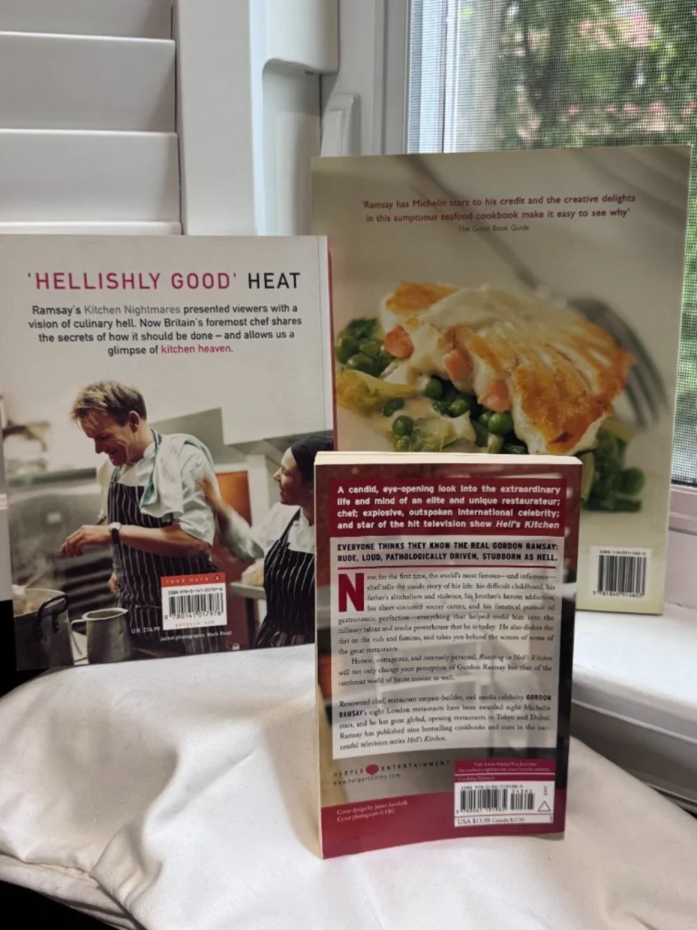 🔥 Gordon Ramsay Cookbook Bundle | Kitchen Heaven + Seafood + Hell's Kitchen 🔥 - Picture 15 of 16